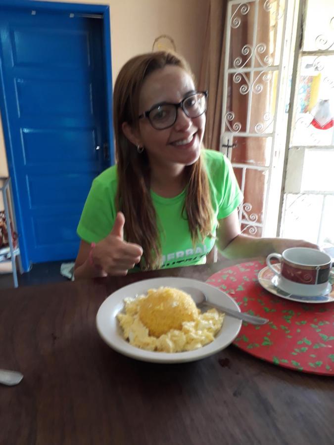 Perto Do Aeroporto De Salvador - Dona Pitanga Hostel Лауро де Фрейтас Екстериор снимка