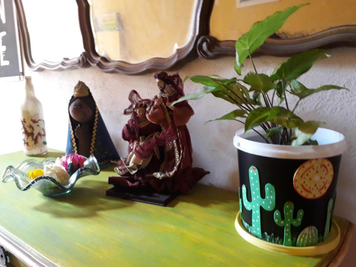 Perto Do Aeroporto De Salvador - Dona Pitanga Hostel Лауро де Фрейтас Екстериор снимка