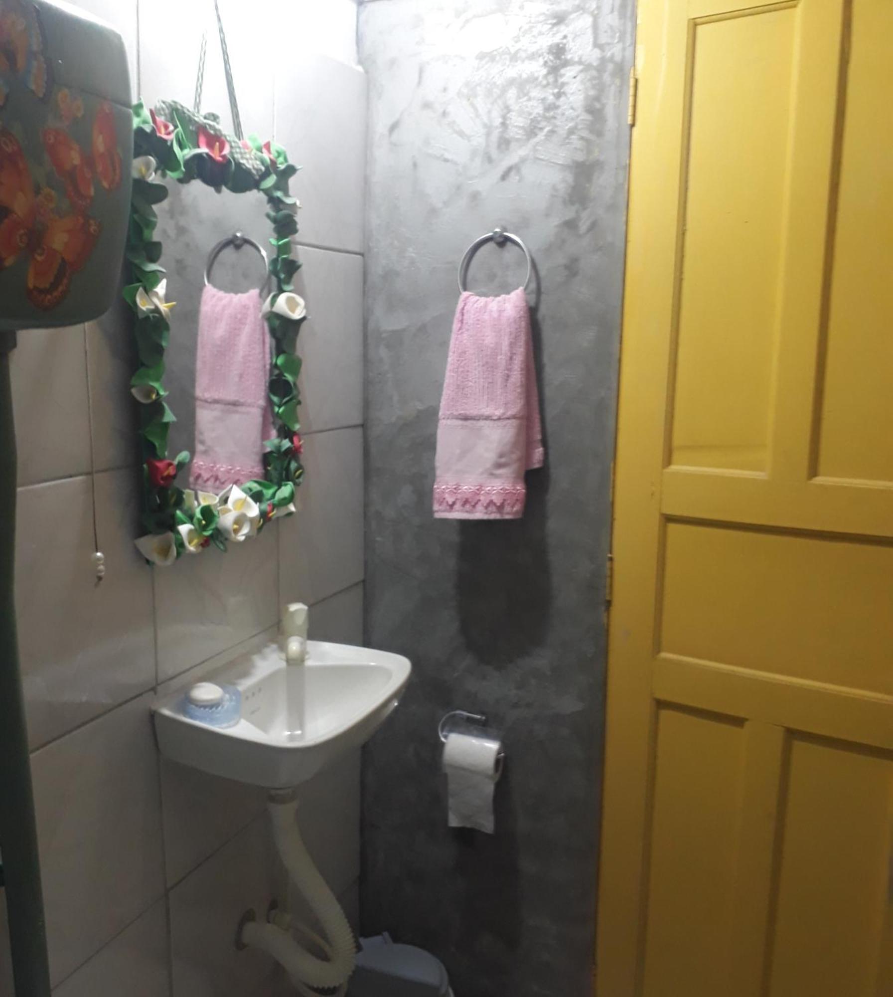 Perto Do Aeroporto De Salvador - Dona Pitanga Hostel Лауро де Фрейтас Екстериор снимка