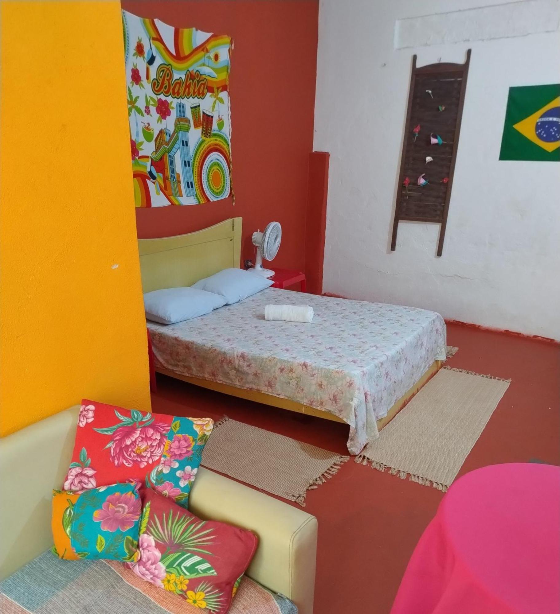 Perto Do Aeroporto De Salvador - Dona Pitanga Hostel Лауро де Фрейтас Екстериор снимка